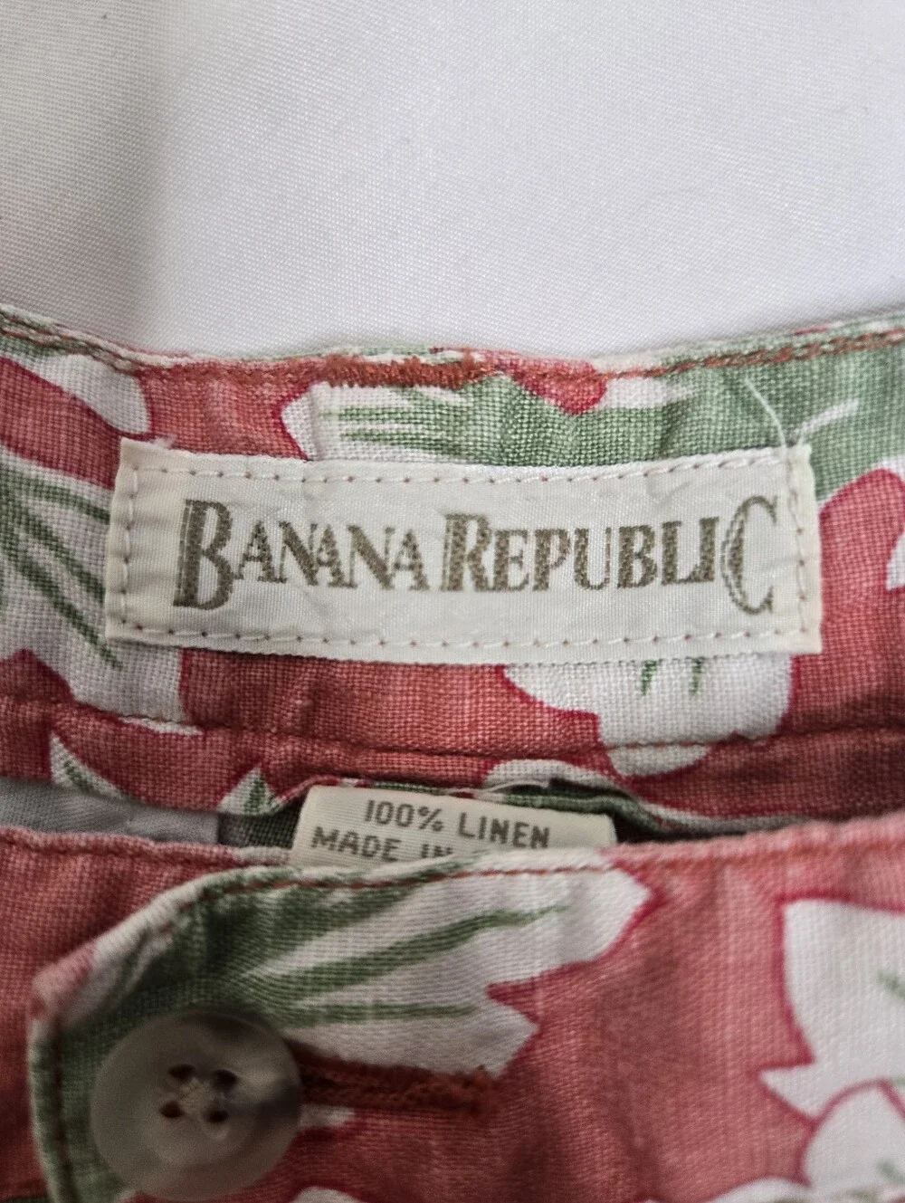 VINTAGE Banana Republic linen salmon pink safari pleated high waist shorts 32
